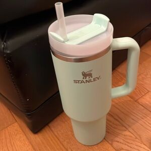 Stanley 40oz